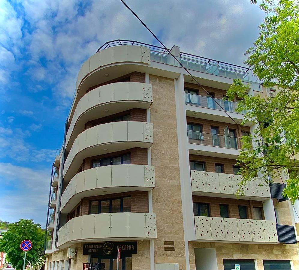 Avrora Suite Warna Exterior foto